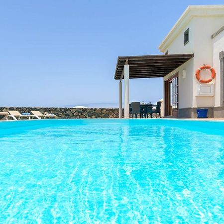 Villa Esterlicia Плайя-Бланка Екстер'єр фото